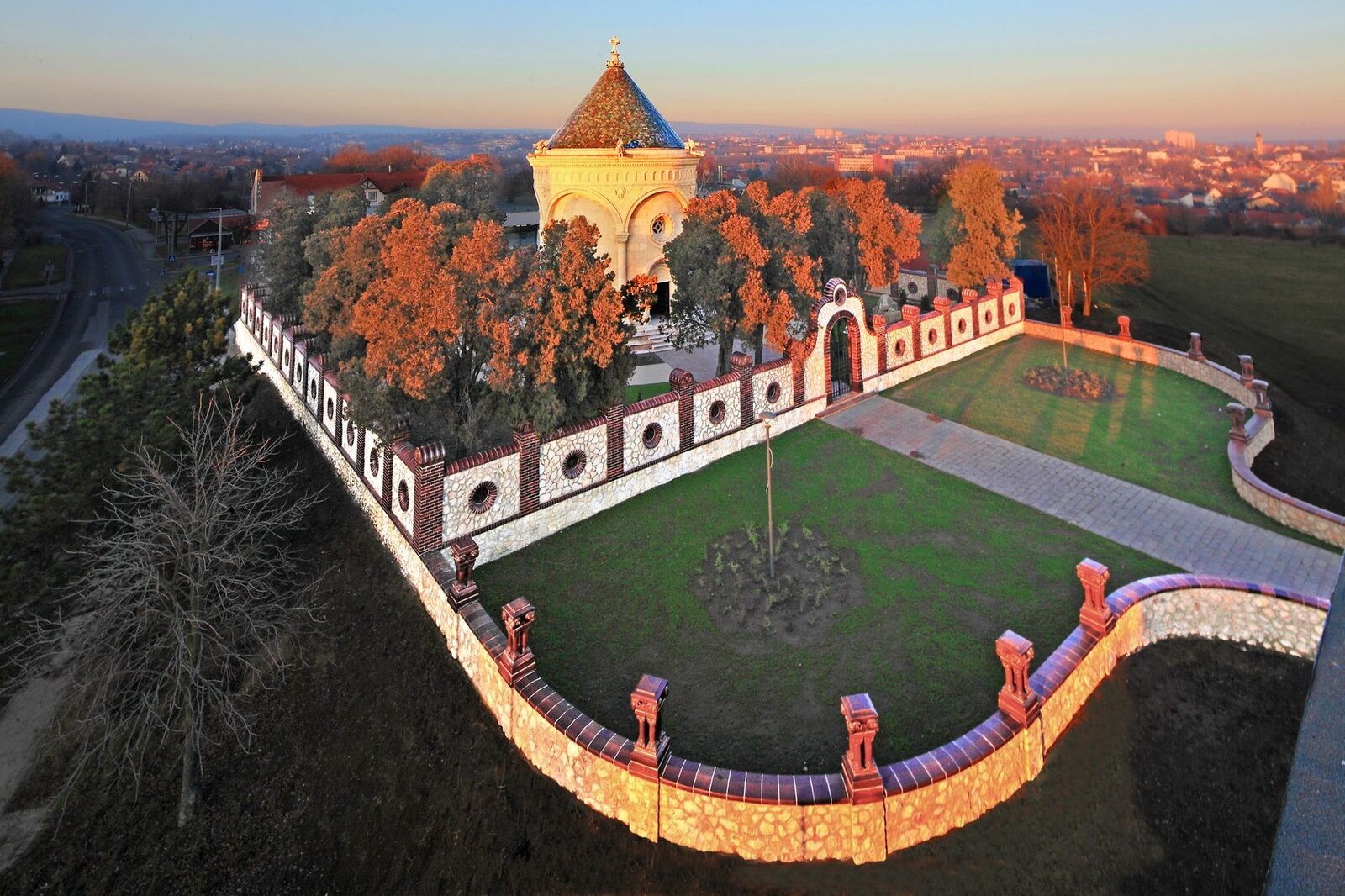 The Zsolnay Mausoleum